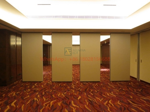 Bewegliche Wände bei der Arbeit: Für Schulen und Büros