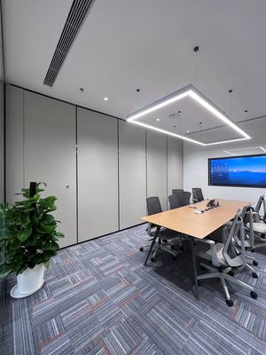 kaufen Aluminium-Stahl-Rahmen-Konferenzraum bewegliche Trennwände mit frei oszillierenden Platten online manufacture