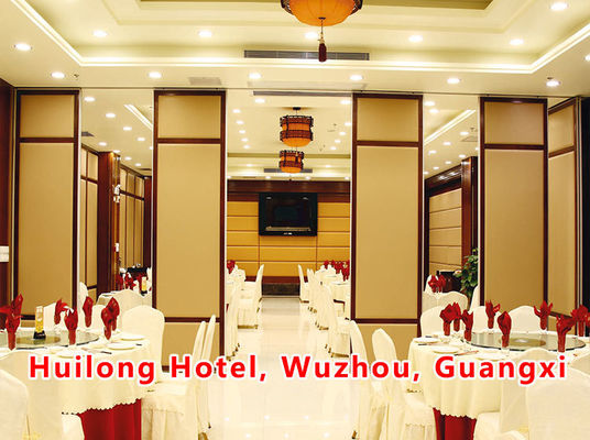 Ein guter Preis. Commercial Movable Partition Wall with 6061-T6 Profile and Q235 Steel Frame for Eco-Friendly Space Division Online