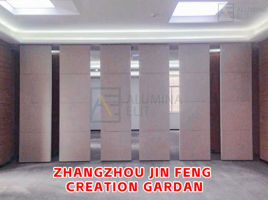 Ein guter Preis. Akustische, bedienbare Trennwand aus Holz mit bis zu 18 m Höhe und Stahlrahmen aus Q235 für Konferenzsäle Online